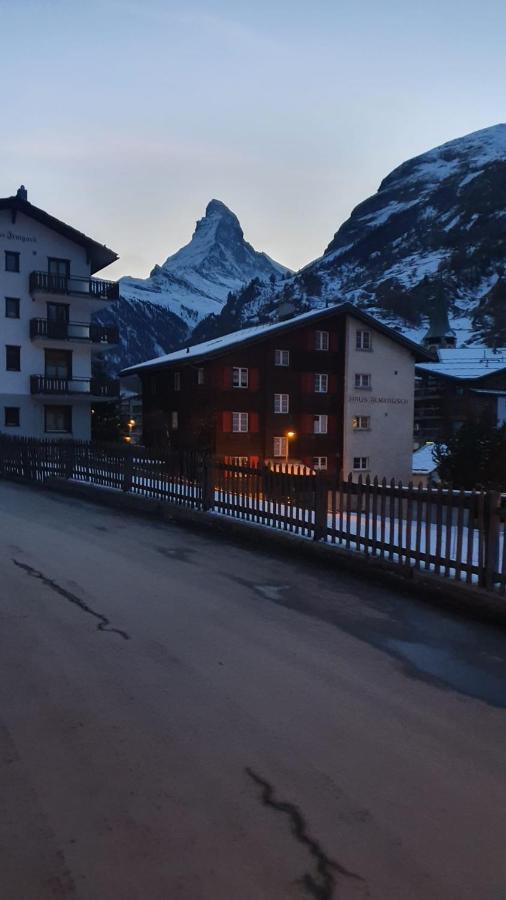 Haus Brunnmatt Zermatt公寓 外观 照片